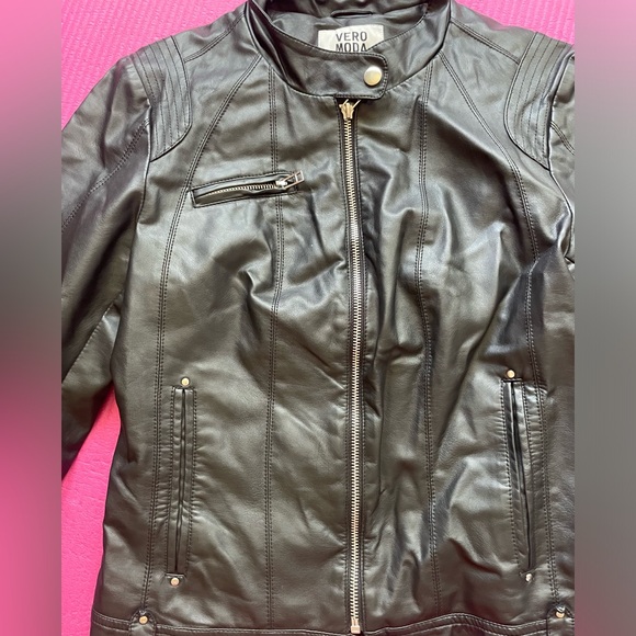 Vero Moda Dawn Short Jacket - Picture 4 of 6